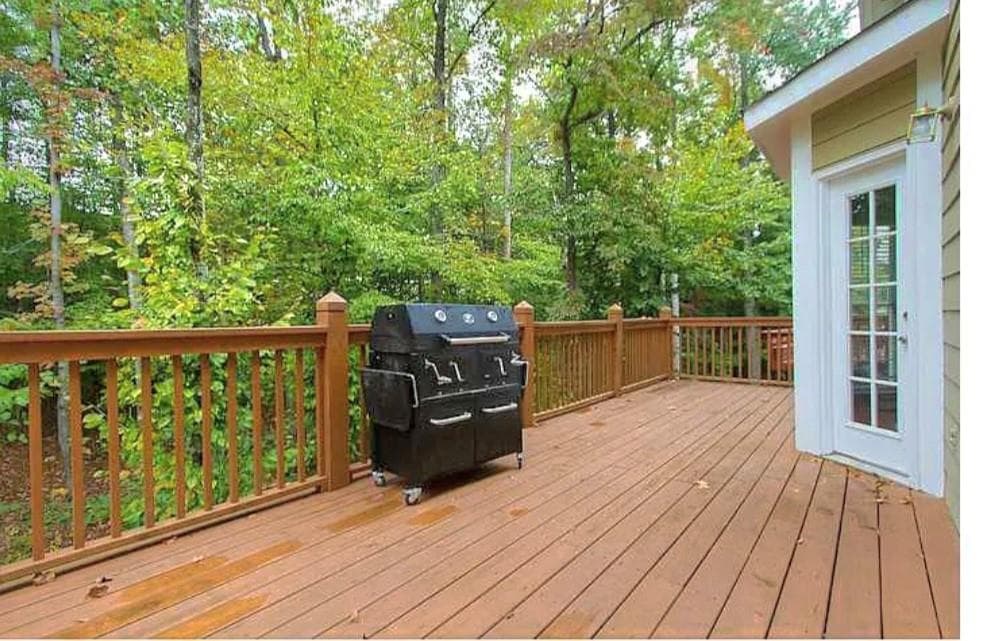 6 bedroom, 4 bathroom, 3,480 sq ft single family residence for sale at 5549 Wynhall Drive, Peachtree Corners, GA 30071 — photo 7