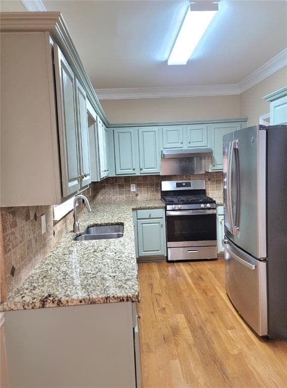 6 bedroom, 4 bathroom, 3,480 sq ft single family residence for sale at 5549 Wynhall Drive, Peachtree Corners, GA 30071 — photo 6