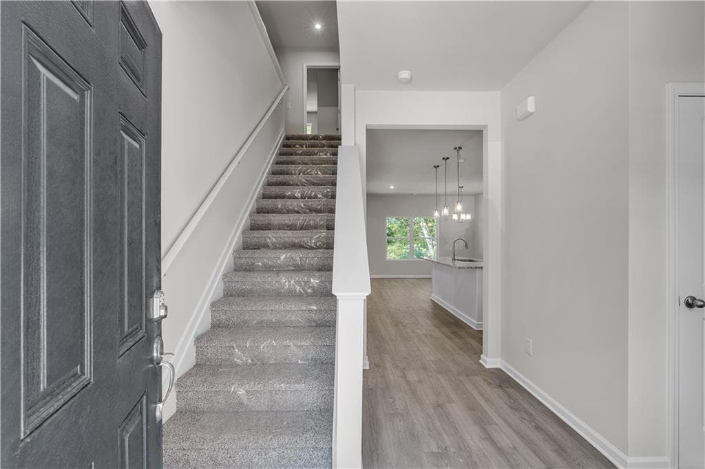 4 bedroom, 3 bathroom, 2,032 sq ft single family residence for sale at 4690 Glore Road, Mableton, GA 30126 — photo 5