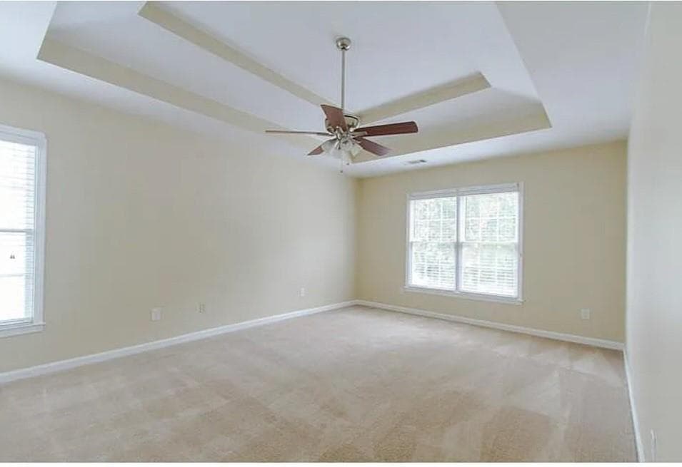 6 bedroom, 4 bathroom, 3,480 sq ft single family residence for sale at 5549 Wynhall Drive, Peachtree Corners, GA 30071 — photo 8