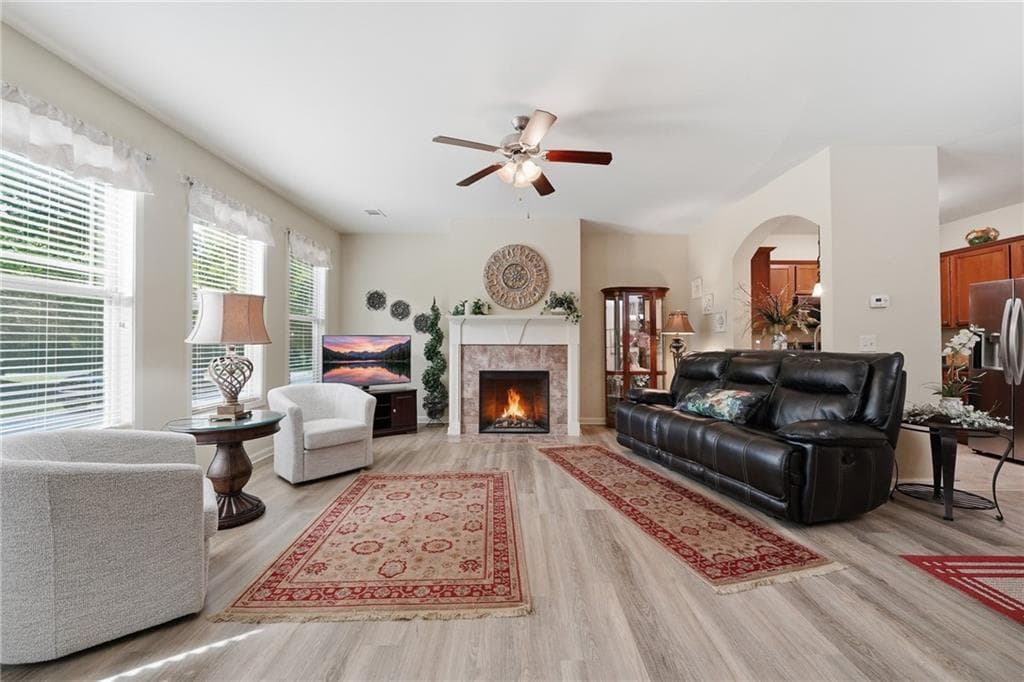 3 bedroom, 3 bathroom, 1,832 sq ft townhouse for sale at 608 Myers Gate Road, Ball Ground, GA 30107 — photo 2