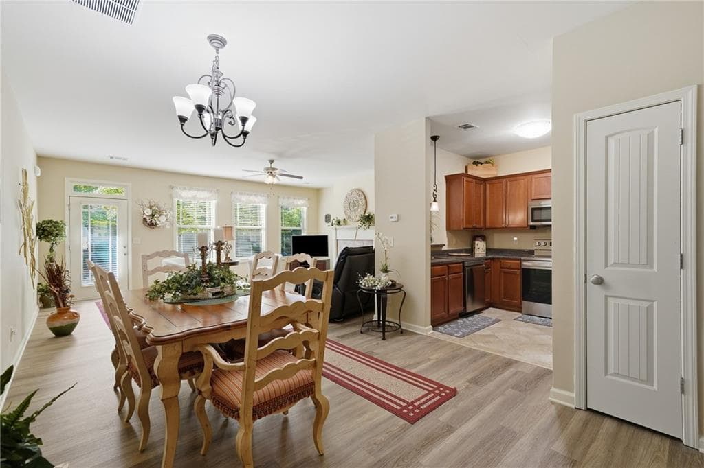3 bedroom, 3 bathroom, 1,832 sq ft townhouse for sale at 608 Myers Gate Road, Ball Ground, GA 30107 — photo 4