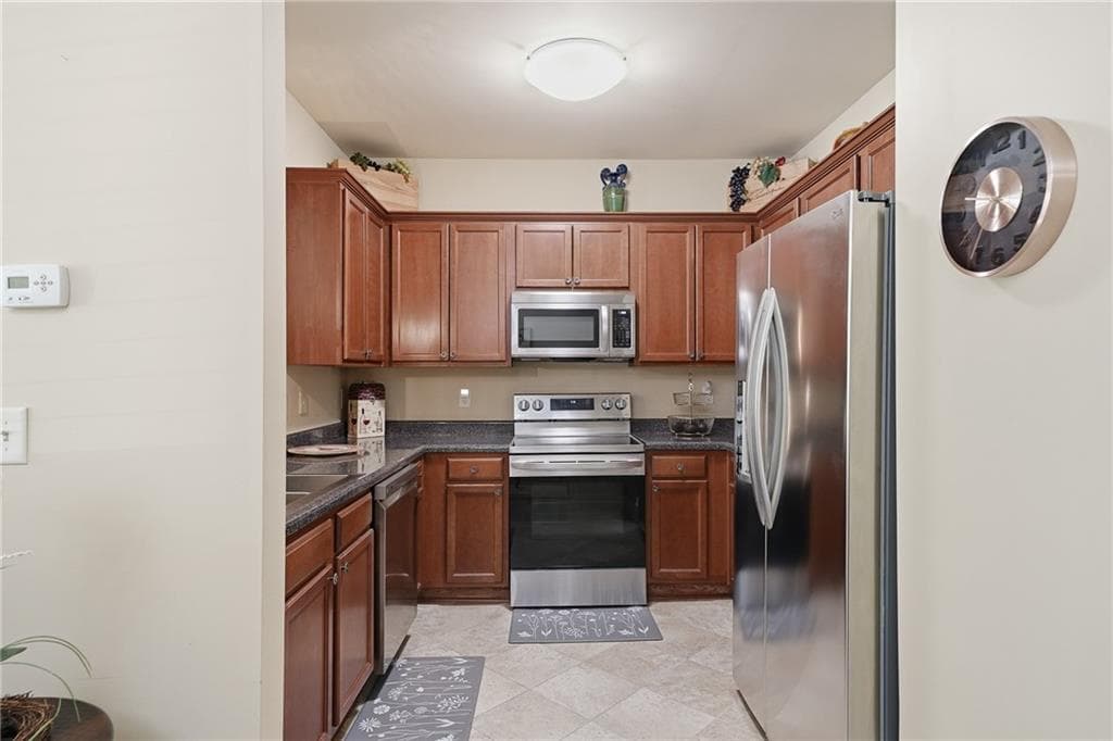 3 bedroom, 3 bathroom, 1,832 sq ft townhouse for sale at 608 Myers Gate Road, Ball Ground, GA 30107 — photo 7