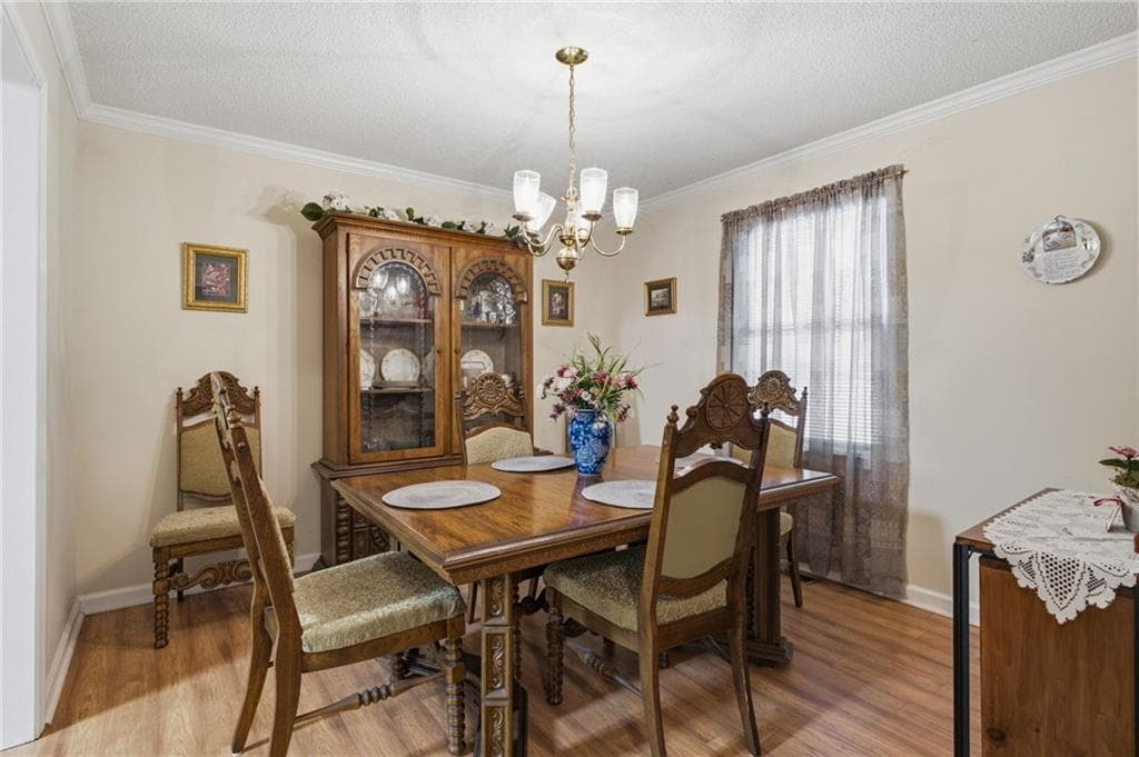3 bedroom, 3 bathroom, 1,702 sq ft single family residence under contract at 3650 Southlake Circle, Cumming, GA 30041 — photo 4