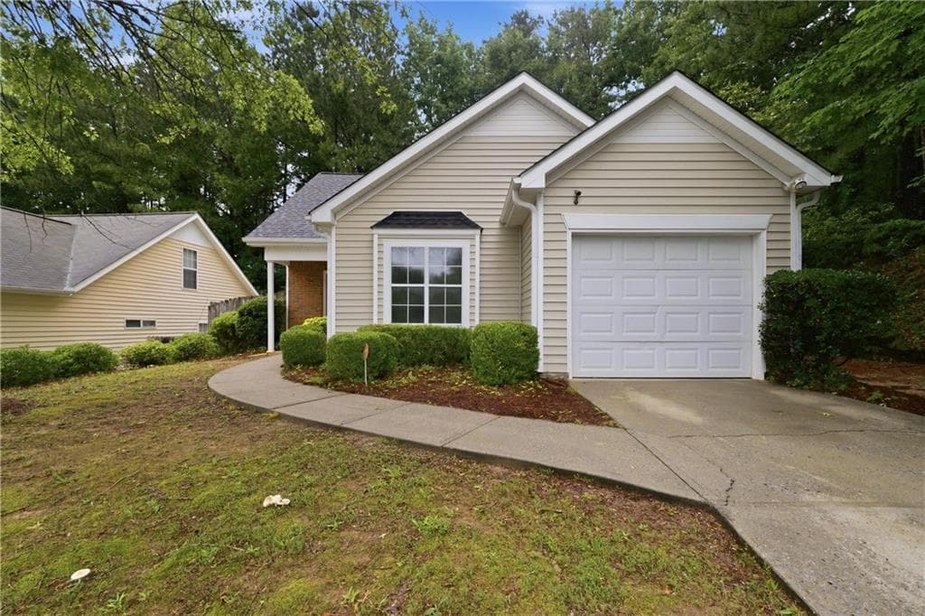 2 bedroom, 2 bathroom, 1,003 sq ft single family residence sold at 3700 Mays Crossing, Atlanta, GA 30331