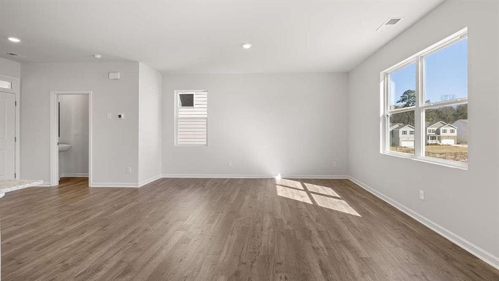 4 bedroom, 3 bathroom, 1,927 sq ft single family residence under contract at 5441 Brightwater Street, College Park, GA 30349 — photo 6