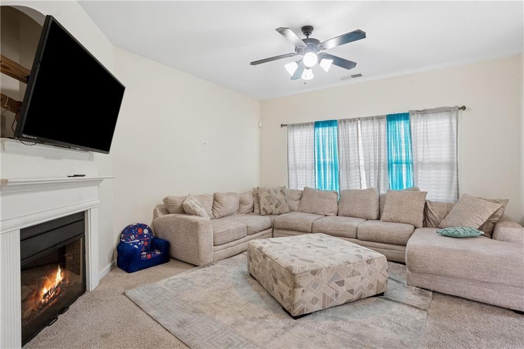 3 bedroom, 3 bathroom, 1,684 sq ft townhouse for sale at 7556 Rutgers Circle, Fairburn, GA 30213 — photo 5