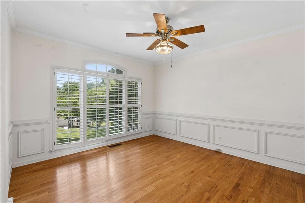 3 bedroom, 3 bathroom, 2,703 sq ft single family residence for sale at 5630 Williams Shores Drive, Cumming, GA 30041 — photo 6