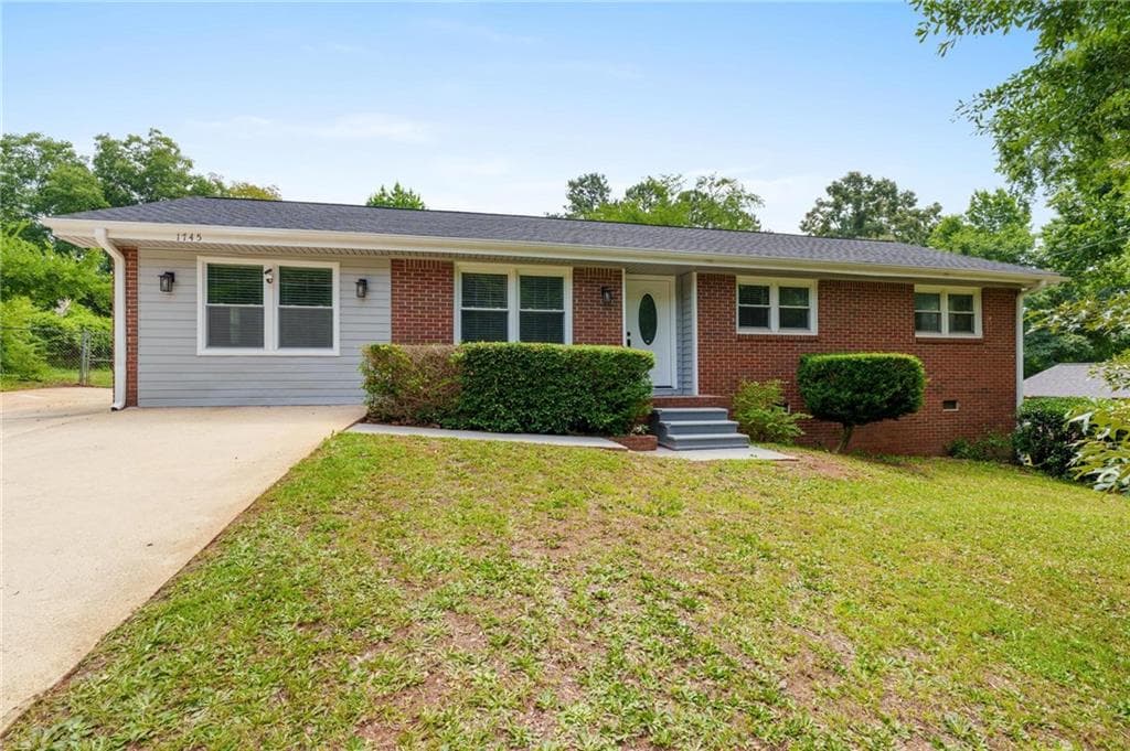 3 bedroom, 2 bathroom, 1,308 sq ft single family residence for sale at 1745 NW Rockbridge Road, Conyers, GA 30012