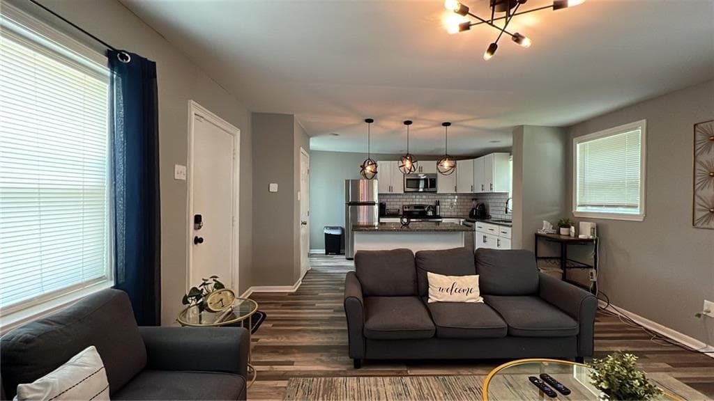 3 bedroom, 2 bathroom, 752 sq ft single family residence for sale at 2963 Redwine Road, East Point, GA 30344 — photo 5