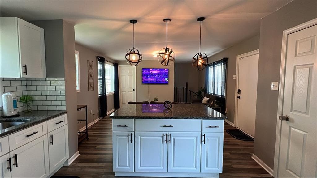 3 bedroom, 2 bathroom, 752 sq ft single family residence for sale at 2963 Redwine Road, East Point, GA 30344 — photo 6