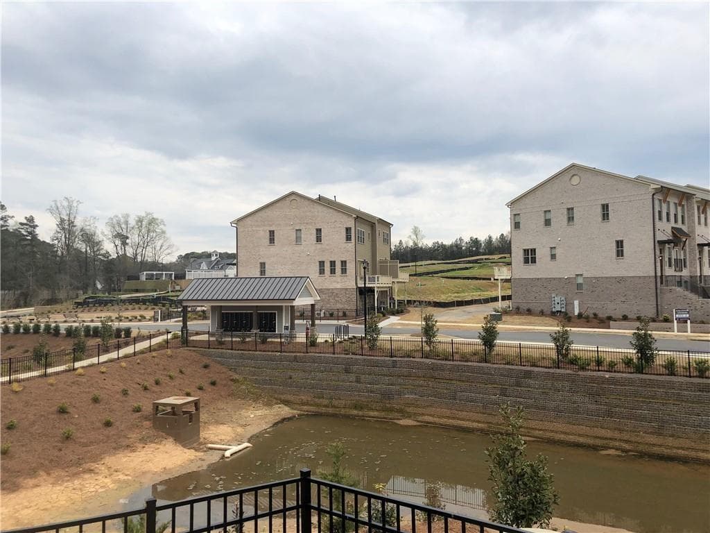 3 bedroom, 4 bathroom, 2,403 sq ft townhouse for rent at 4250 Spruce Pine Alley, Doraville, GA 30360 for $3,525 a month — photo 6