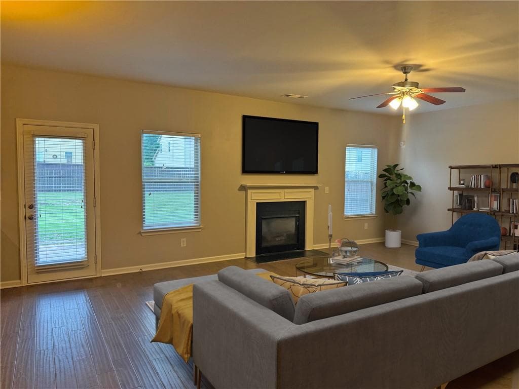 4 bedroom, 3 bathroom, 2,921 sq ft single family residence under contract at 717 Melanie Jean Drive, Mcdonough, GA 30252 — photo 7