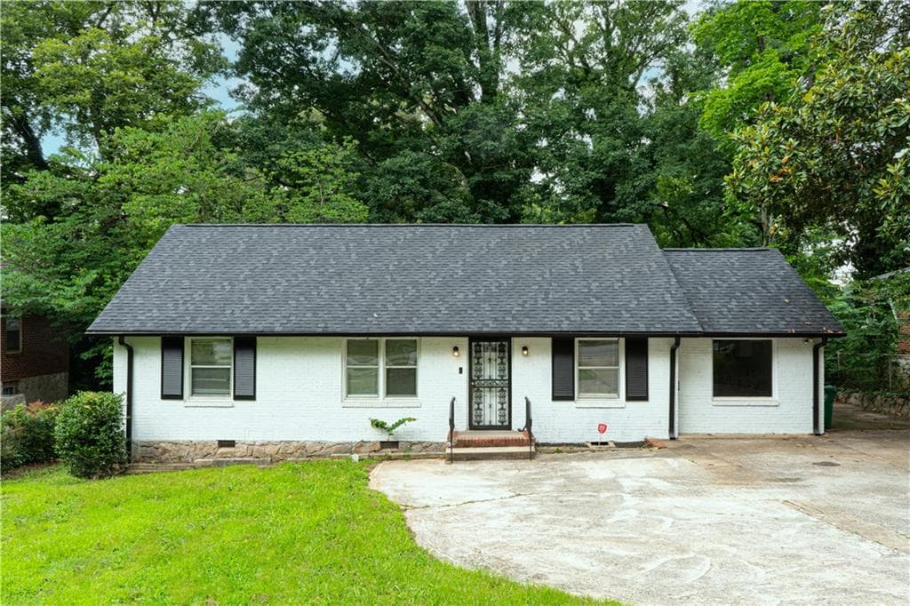 3 bedroom, 2 bathroom, 1,548 sq ft single family residence for sale at 2203 Second Avenue, Decatur, GA 30032 — photo 2
