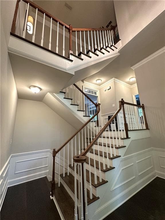 3 bedroom, 3 bathroom, 2,152 sq ft townhouse under contract at 7155 Roswell Road 3, Sandy Springs, GA 30328 — photo 4