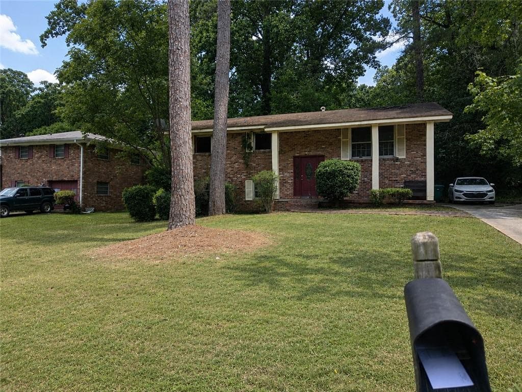 3 bedroom, 2 bathroom, 1,541 sq ft single family residence under contract at 2661 Casher Drive, Decatur, GA 30034 — photo 2