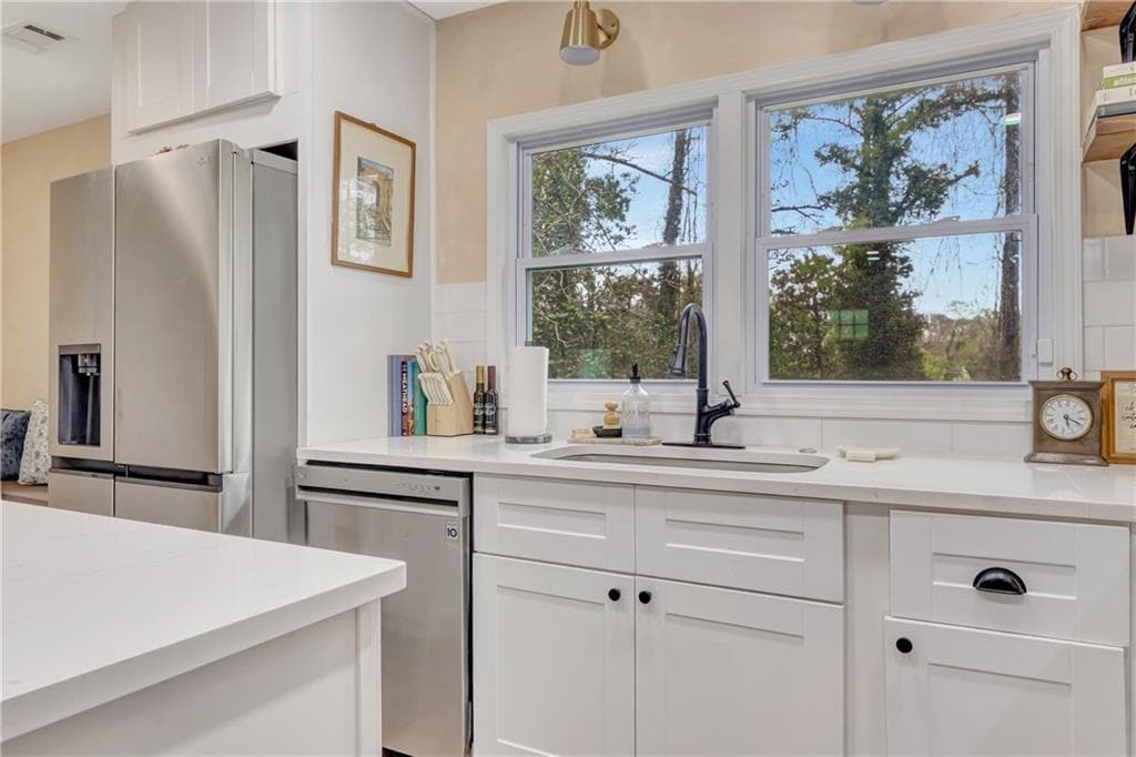 4 bedroom, 3 bathroom, 1,822 sq ft single family residence for sale at 2636 Jewel Street, East Point, GA 30344 — photo 10