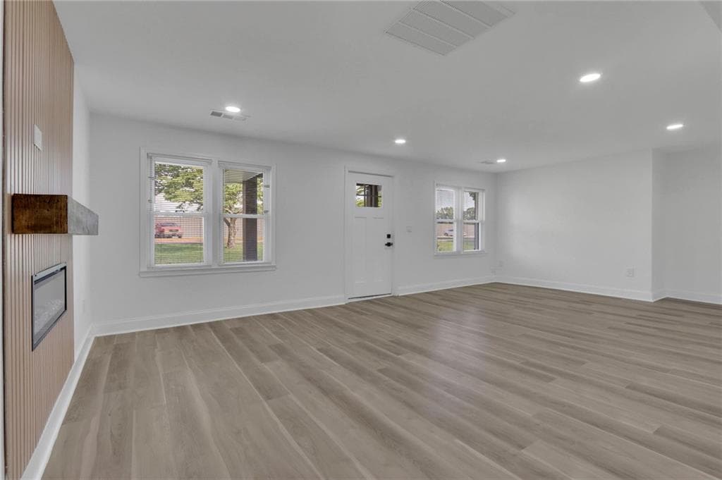 4 bedroom, 2 bathroom, 1,674 sq ft single family residence for sale at 123 Cowan Road, Covington, GA 30016 — photo 6