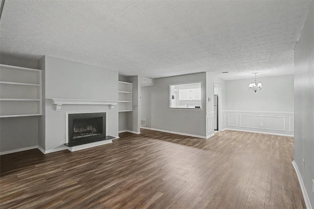 2 bedroom, 2 bathroom, 1,166 sq ft condominium under contract at 319 Smokerise Circle, Marietta, GA 30067 — photo 7
