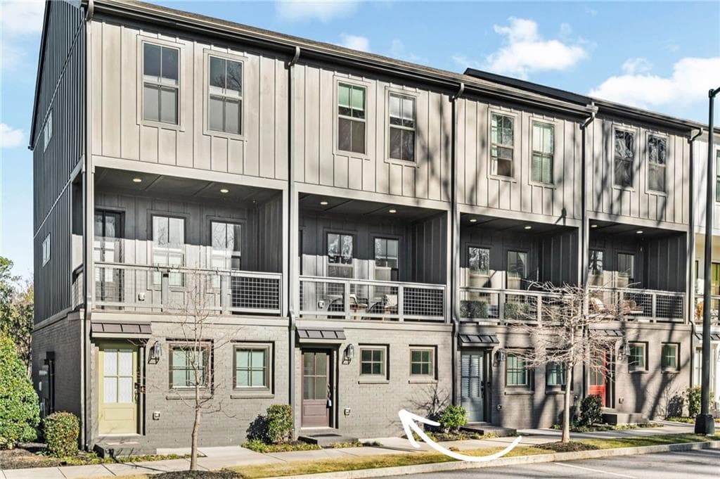 2 bedroom, 2 bathroom, 1,152 sq ft townhouse for rent at 942 spencer Avenue 1, Atlanta, GA 30318 for $2,900 a month — photo 2