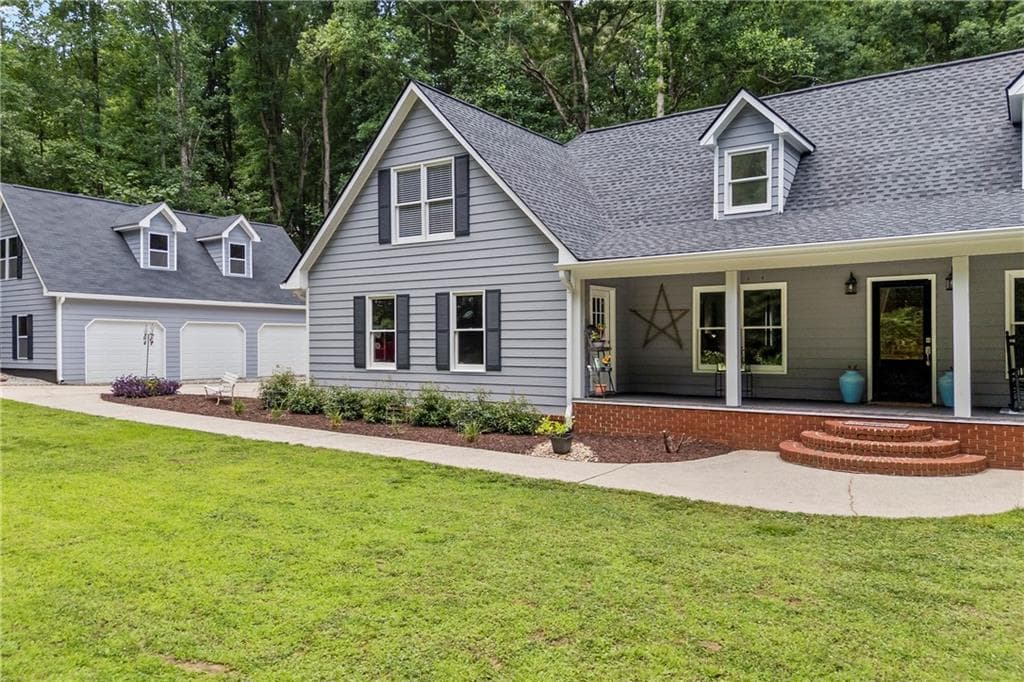 4 bedroom, 5 bathroom, 4,300 sq ft single family residence for sale at 1778 Rambler Inn Road, Jefferson, GA 30549 — photo 3