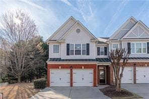 3 bedroom, 3 bathroom, 1,852 sq ft townhouse for sale at 3800 Thayer Trace, Duluth, GA 30096 — photo 1 of 36