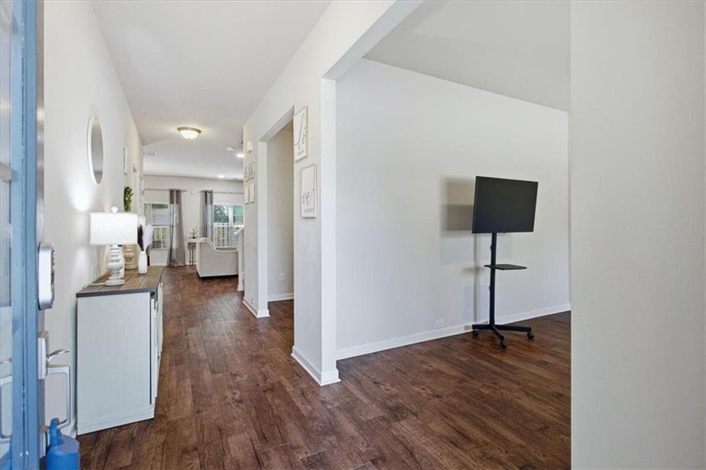 4 bedroom, 3 bathroom, 2,946 sq ft single family residence for sale at 1223 Deadwood Trail, Loganville, GA 30052 — photo 3