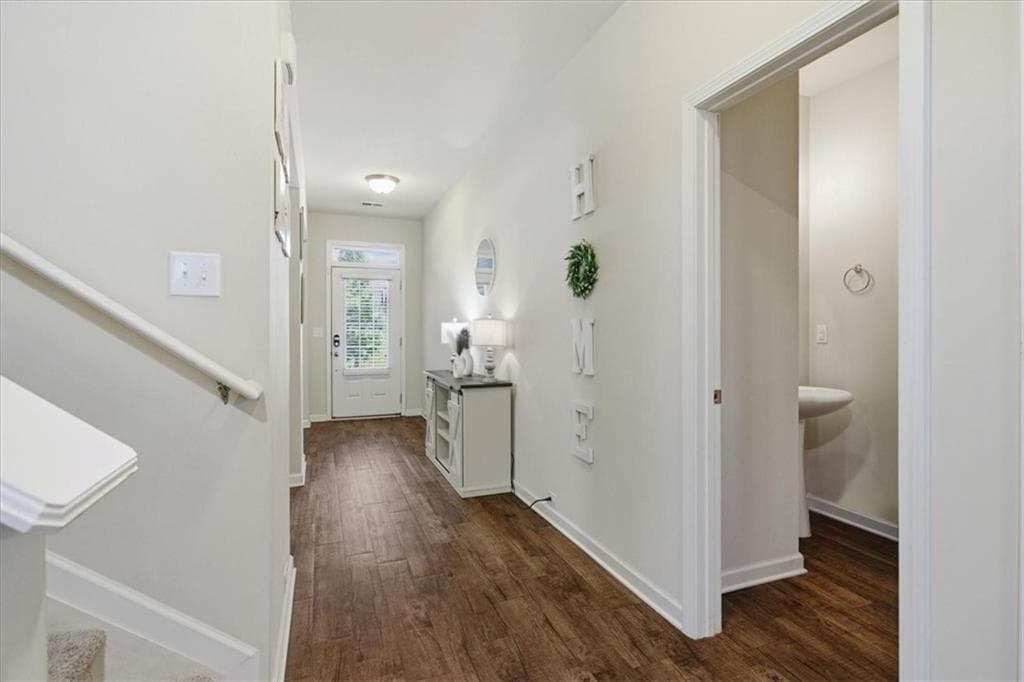 4 bedroom, 3 bathroom, 2,946 sq ft single family residence for sale at 1223 Deadwood Trail, Loganville, GA 30052 — photo 7