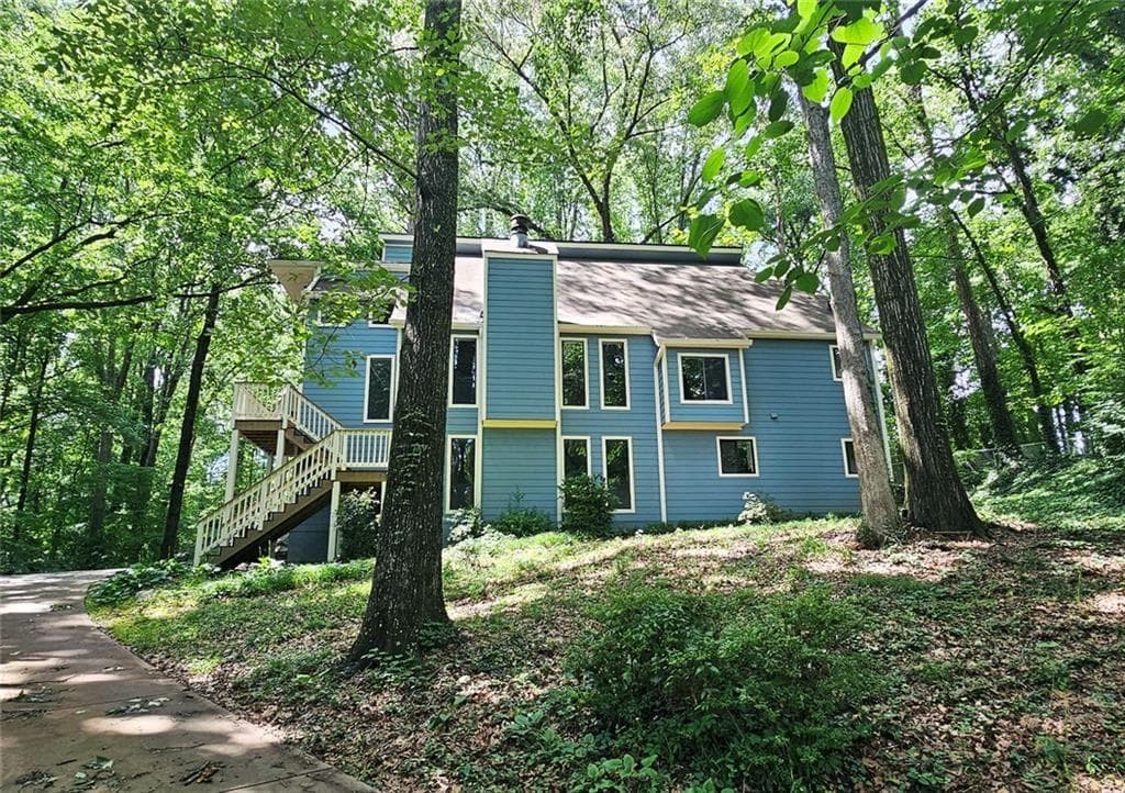 4 bedroom, 3 bathroom, 3,702 sq ft single family residence for sale at 495 Nottingham Drive, Marietta, GA 30066