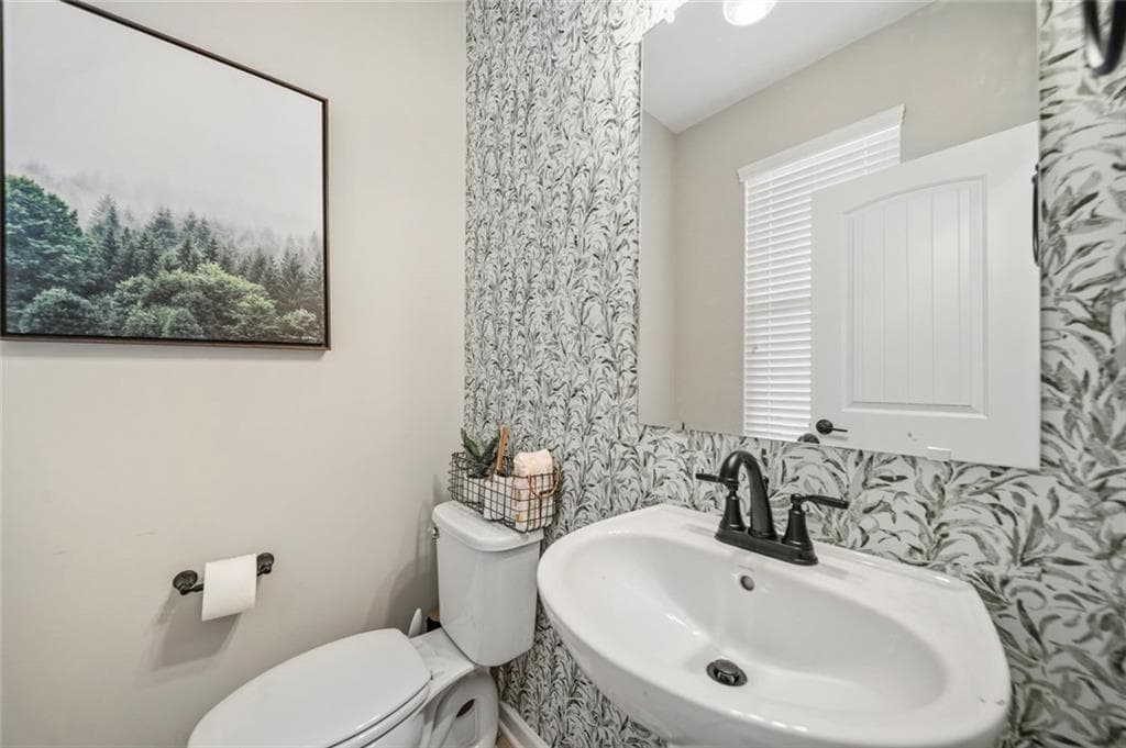 4 bedroom, 3 bathroom, 2,678 sq ft single family residence for sale at 1547 Liberty Park Drive, Braselton, GA 30517 — photo 9