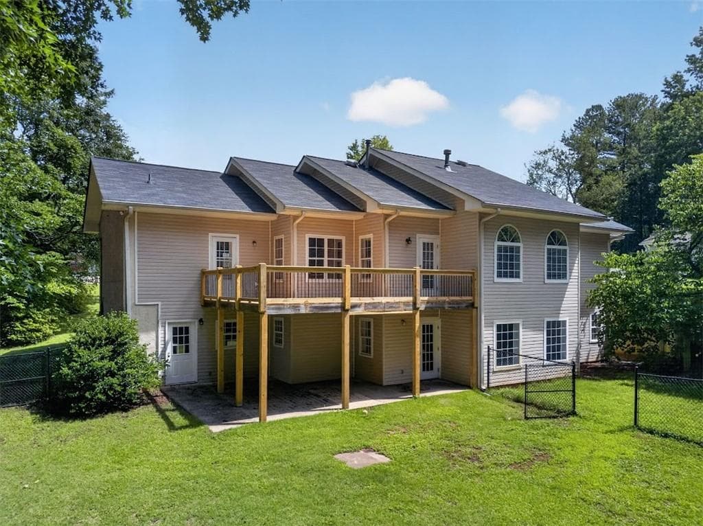 4 bedroom, 3 bathroom, 4,296 sq ft single family residence under contract at 8993 Dornoch Circle, Winston, GA 30187 — photo 6