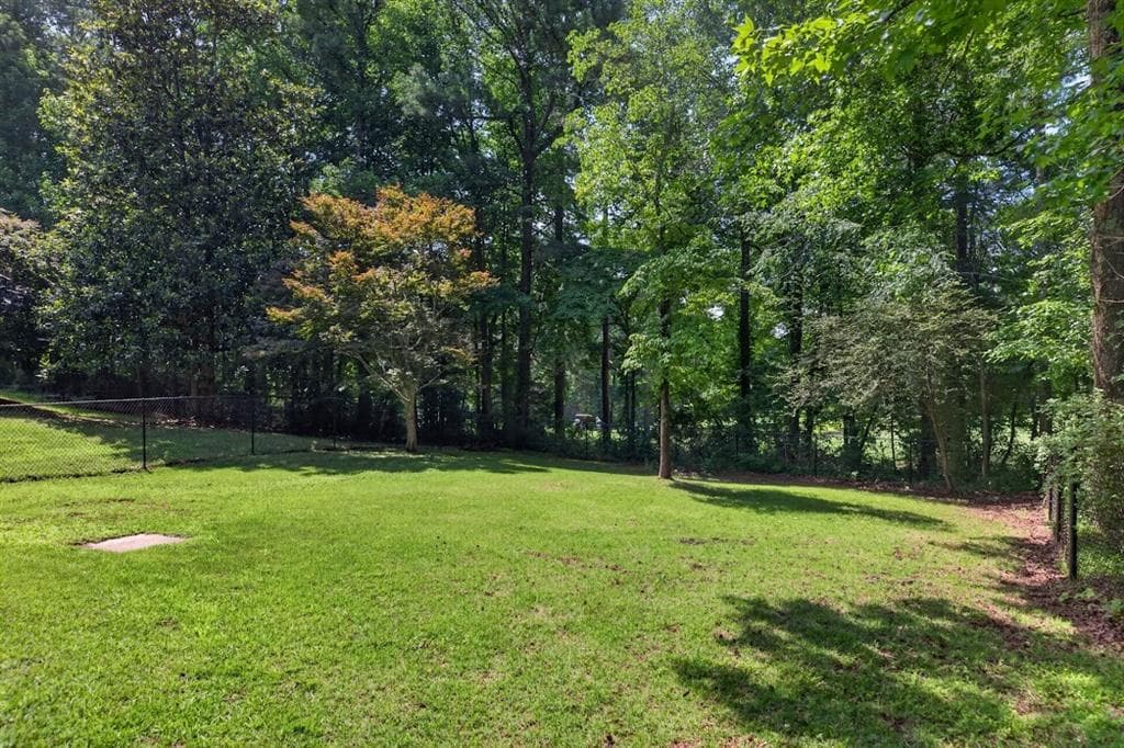 4 bedroom, 3 bathroom, 4,296 sq ft single family residence under contract at 8993 Dornoch Circle, Winston, GA 30187 — photo 7