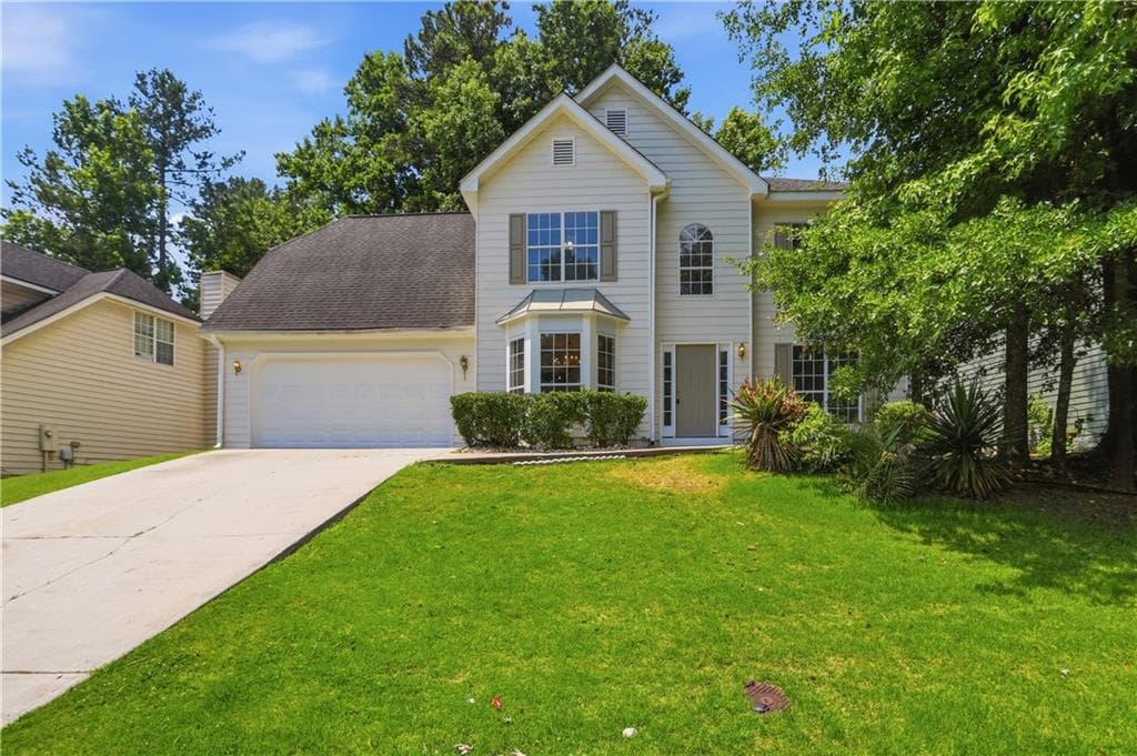4 bedroom, 3 bathroom, 2,524 sq ft single family residence under contract at 682 Stonemill Manor, Lithonia, GA 30058