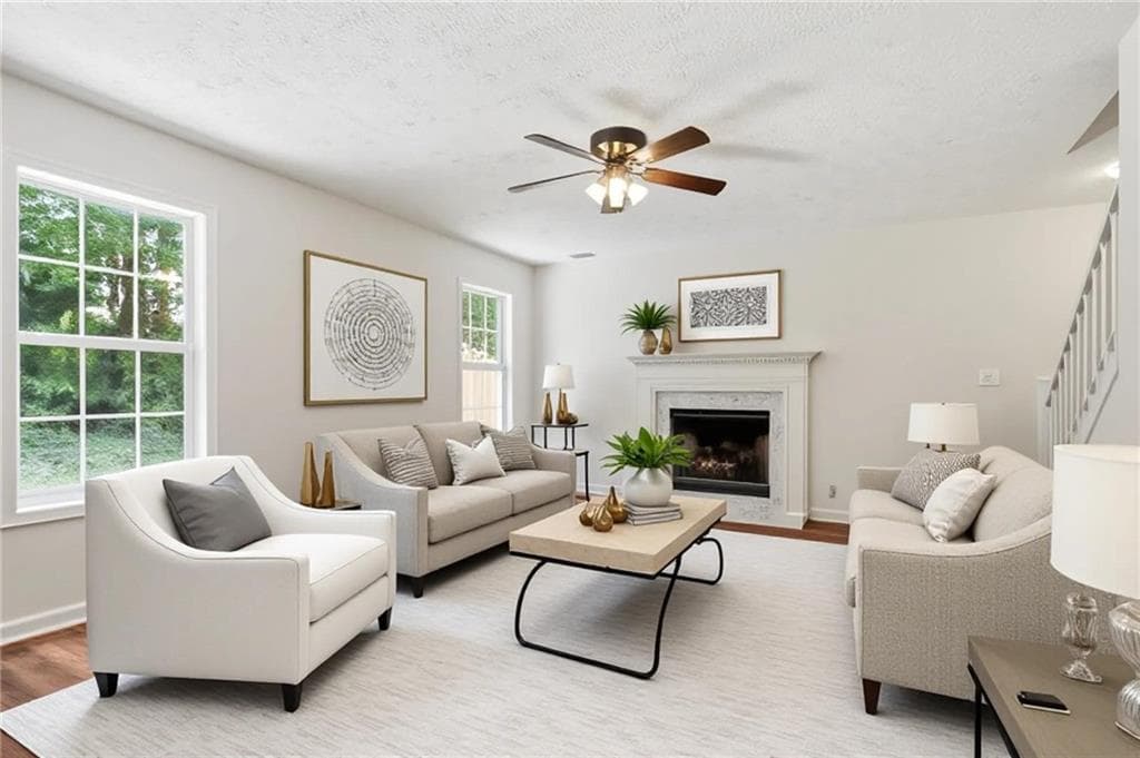 4 bedroom, 3 bathroom, 2,524 sq ft single family residence under contract at 682 Stonemill Manor, Lithonia, GA 30058 — photo 2