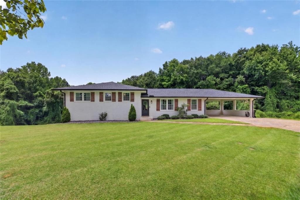 3 bedroom, 2 bathroom, 2,190 sq ft single family residence sold at 741 Buchanan Street, Bremen, GA 30110