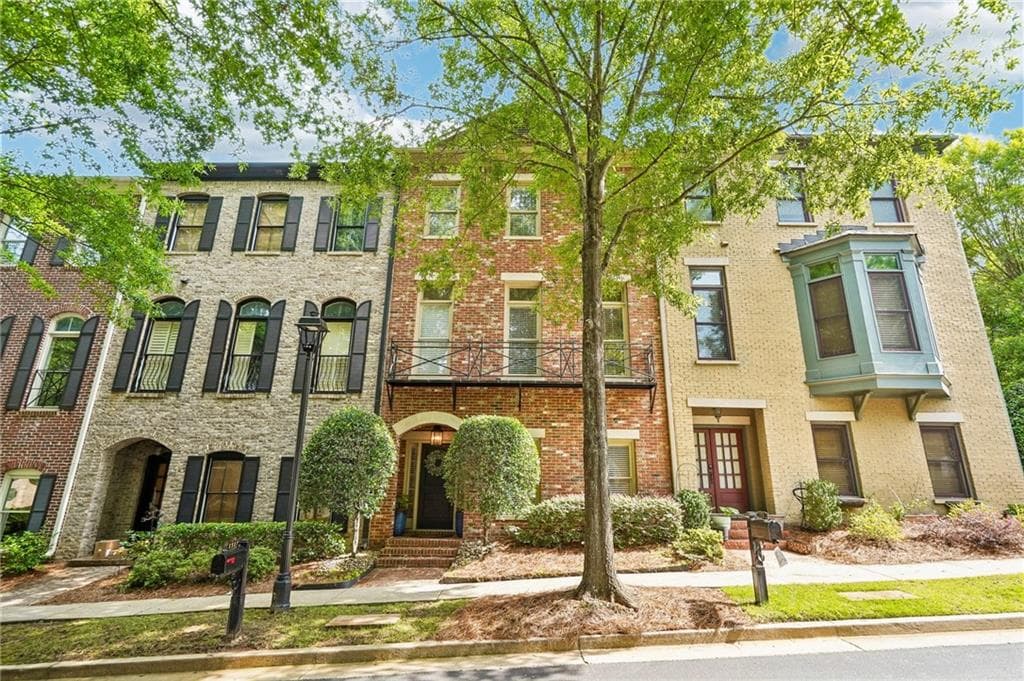 151 W Ridge Way, Roswell, GA 30076 — most recent listing photo