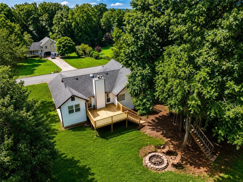 3 bedroom, 2 bathroom, 1,484 sq ft single family residence for sale at 29 Whistle Stop Drive, Cartersville, GA 30120 — photo 9