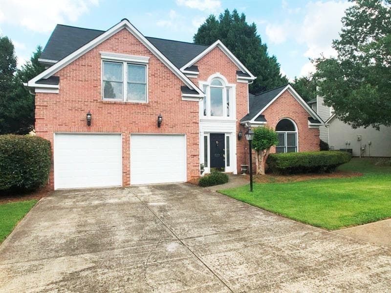 4 bedroom, 3 bathroom, 2,729 sq ft single family residence for rent at 377 Fairbrook Circle, Marietta, GA 30067 for $3,299 a month — photo 2