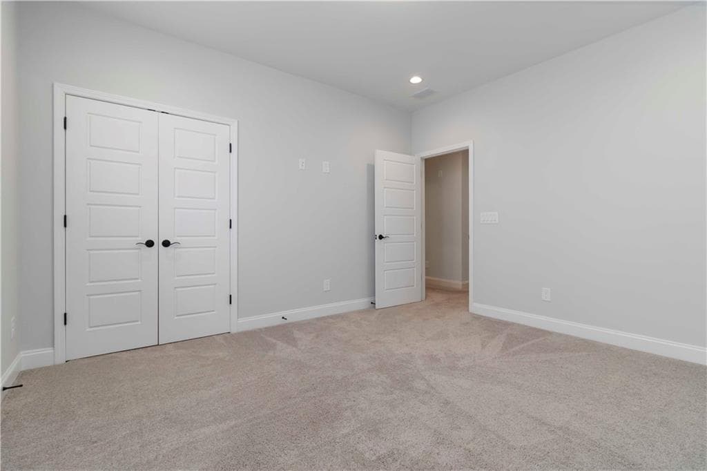 3 bedroom, 3 bathroom townhouse for rent at 2000 Harvest Pond Circle 2056 - FARMSTEAD, Suwanee, GA 30024 for $2,978 a month — photo 5