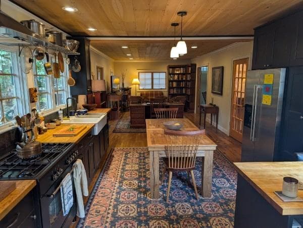 3 bedroom, 1 bathroom, 2,603 sq ft single family residence for sale at 260 BEVERLY Road, Atlanta, GA 30309 — photo 7