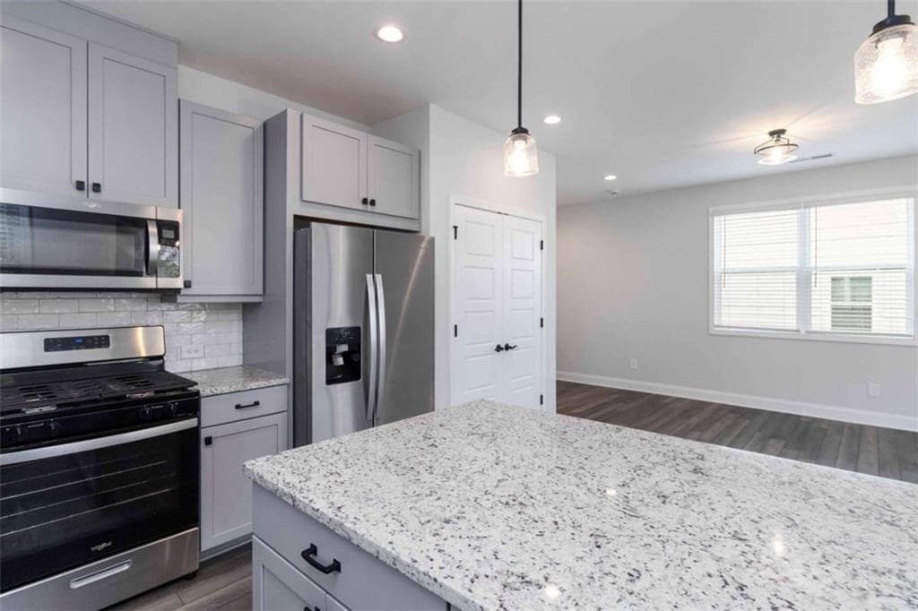 2 bedroom, 2 bathroom townhouse for rent at 2000 Harvest Pond Circle 2094 - BRAMBLE, Suwanee, GA 30024 for $3,325 a month — photo 4