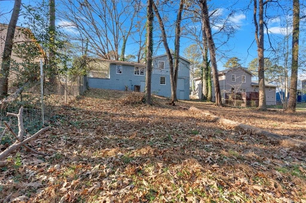 4 bedroom, 2 bathroom, 1,734 sq ft single family residence for rent at 2080 Bluffton Way, Decatur, GA 30035 for $2,050 a month — photo 4