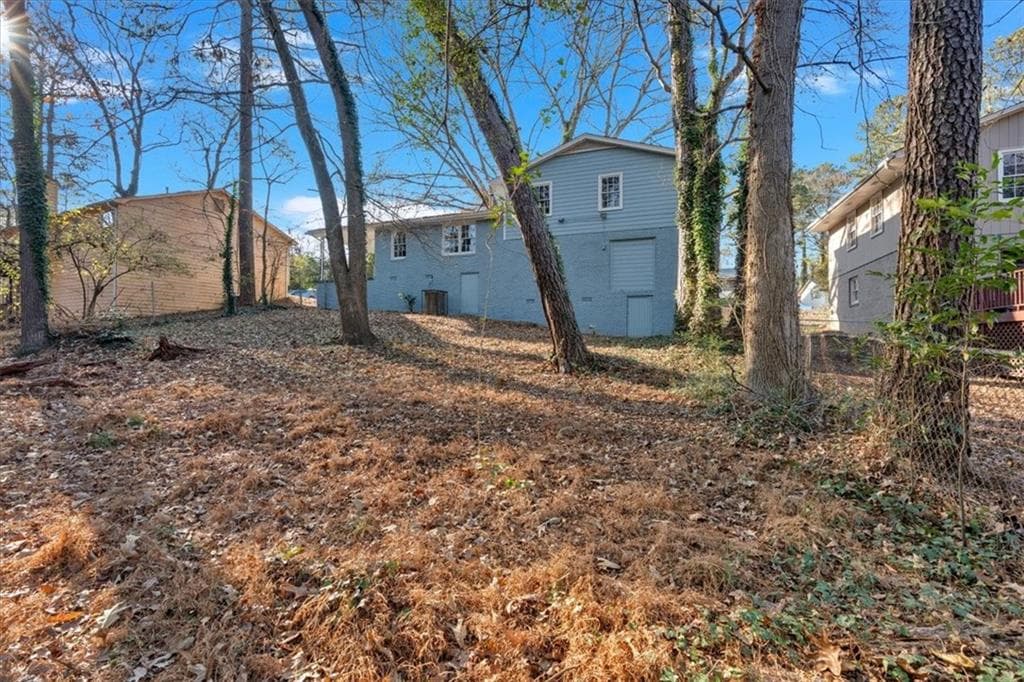 4 bedroom, 2 bathroom, 1,734 sq ft single family residence for rent at 2080 Bluffton Way, Decatur, GA 30035 for $2,050 a month — photo 6