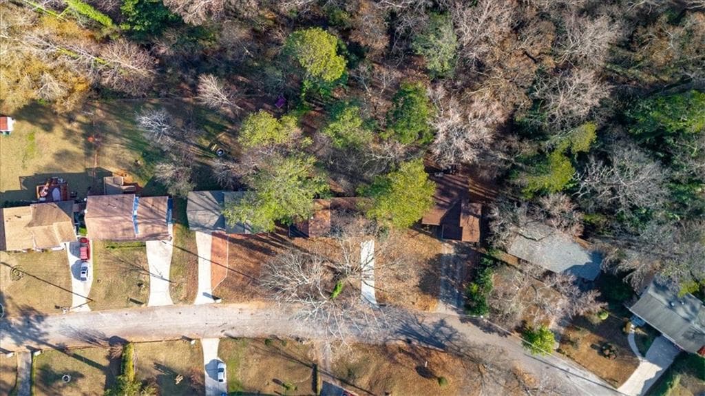 4 bedroom, 2 bathroom, 1,734 sq ft single family residence for rent at 2080 Bluffton Way, Decatur, GA 30035 for $2,050 a month — photo 10