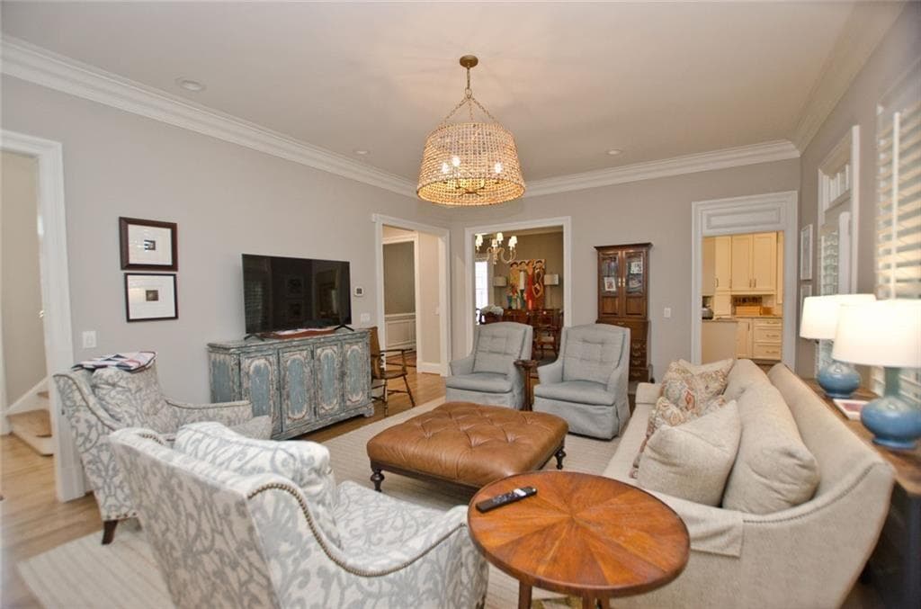 4 bedroom, 4 bathroom, 3,471 sq ft single family residence for sale at 3440 Paces Ferry Circle, Smyrna, GA 30080 — photo 10