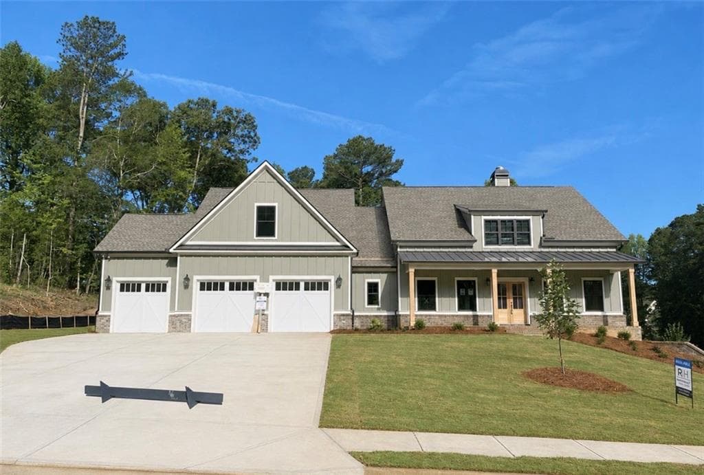 4 bedroom, 5 bathroom, 2,945 sq ft single family residence under contract at 1429 Willowbend Place, Monroe, GA 30655