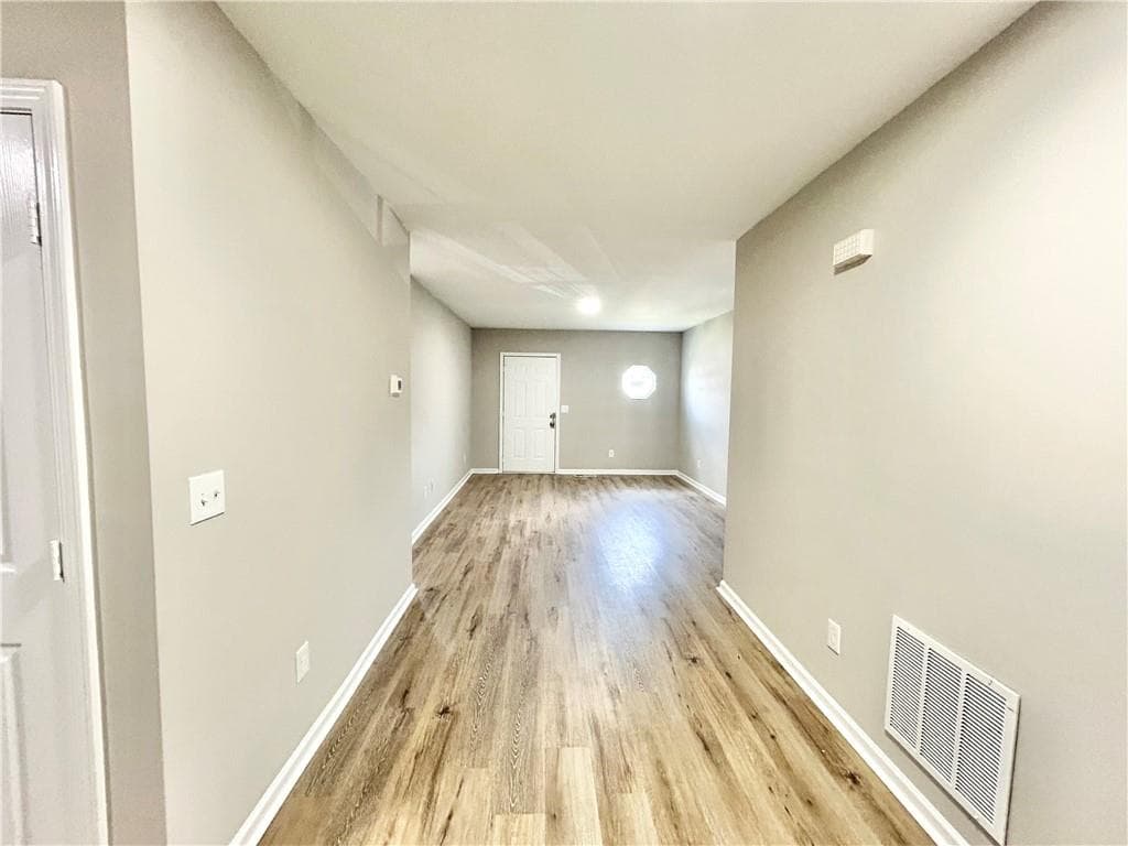 4 bedroom, 3 bathroom townhouse for rent at 845 Store House Court B, Monroe, GA 30655 for $1,450 a month — photo 5