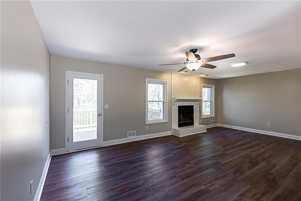 3 bedroom, 2 bathroom, 1,419 sq ft single family residence for rent at 6080 Stone Wood Drive, Kennesaw, GA 30152 for $2,150 a month — photo 9