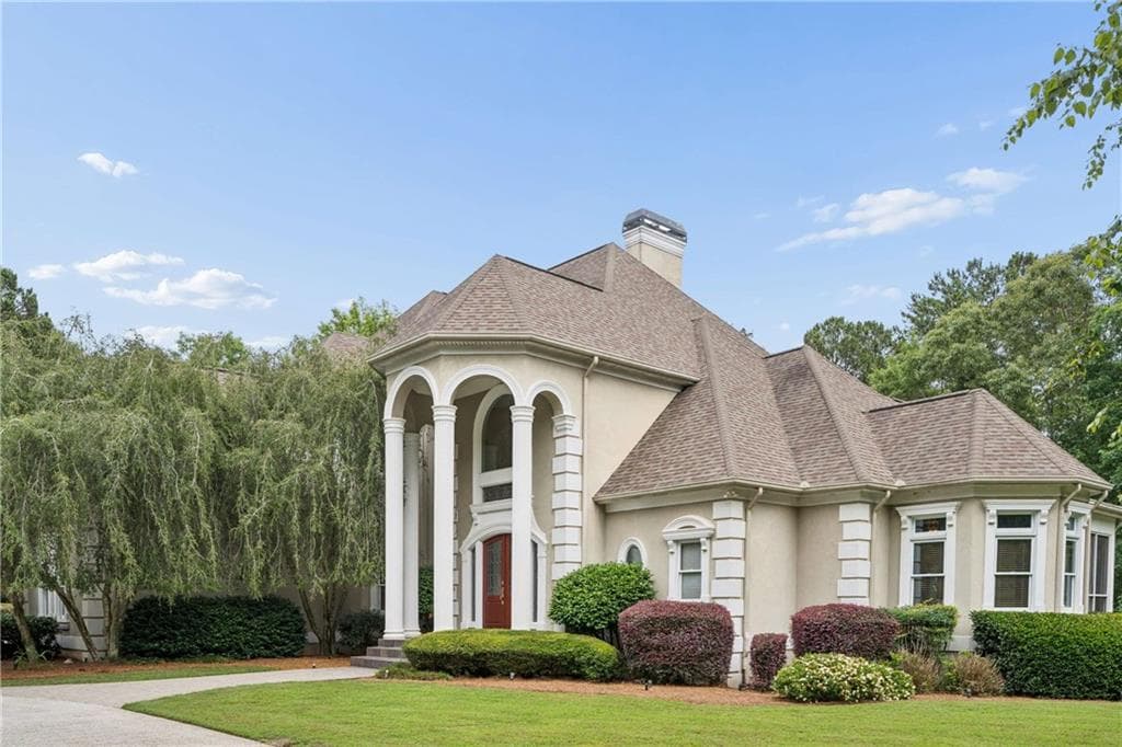 5 bedroom, 5 bathroom, 7,921 sq ft single family residence under contract at 1845 Kathy Whitworth Drive, Braselton, GA 30517 — photo 6