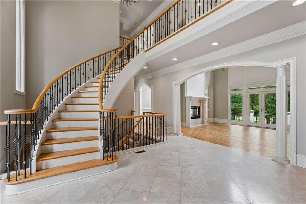 5 bedroom, 5 bathroom, 7,921 sq ft single family residence under contract at 1845 Kathy Whitworth Drive, Braselton, GA 30517 — photo 8